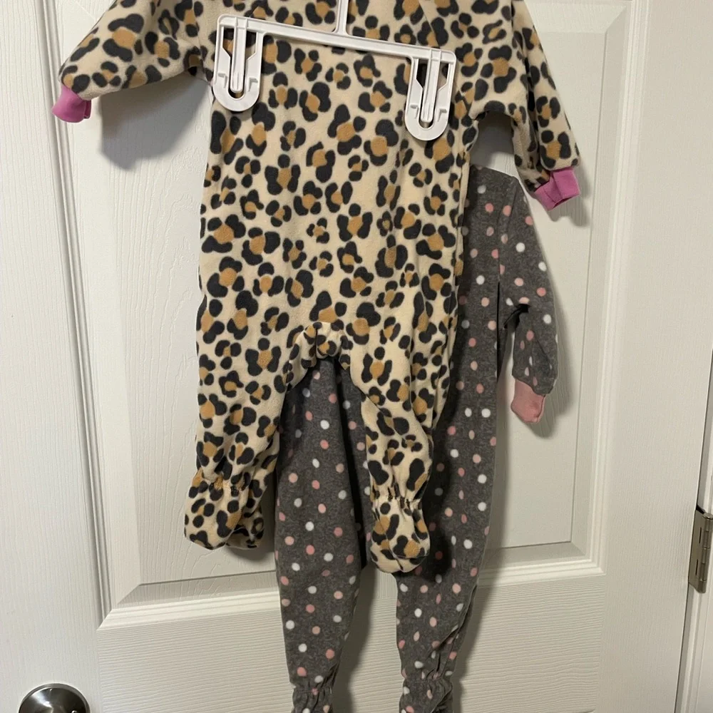 Carters Baby girls sleepers 2 one piece soft 3-6‎ month zip up NEW with tag